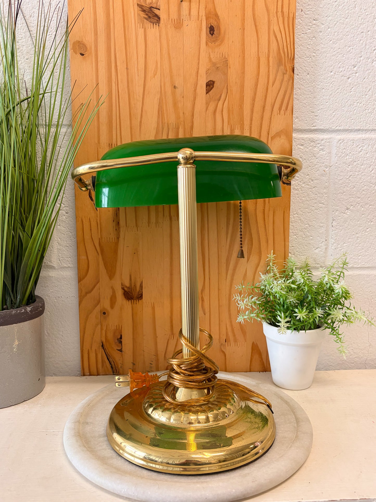 Vtg Green & Brass Banker's Desk Lamp (Local Pick Up Only)