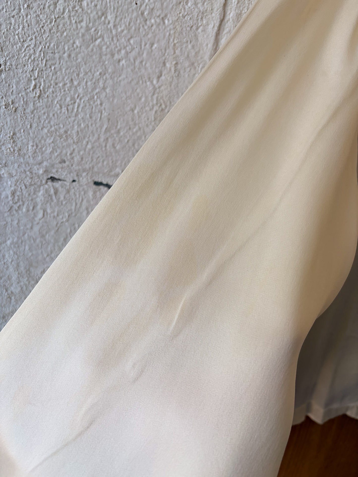 Beige Button Up Blouse : M