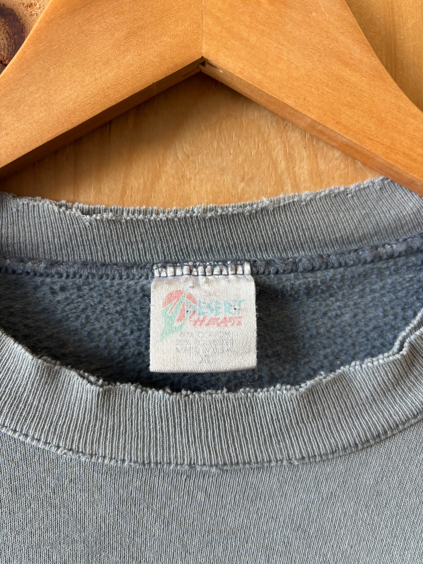 Vtg Distressed Birdhouse Crewneck : XL