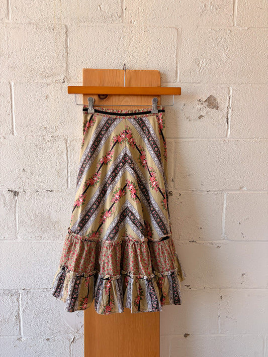 Vtg Ruffled Floral Skirt : 24"W