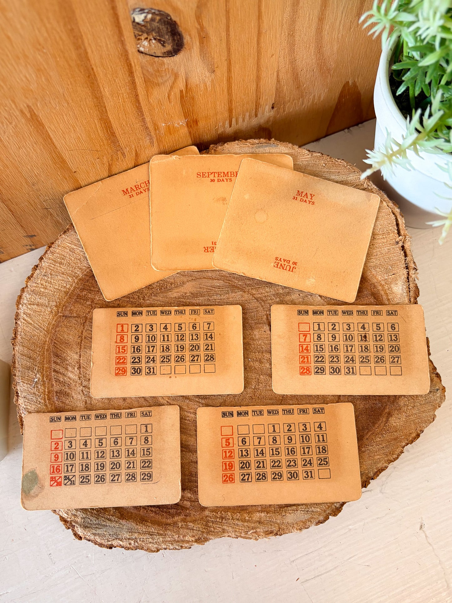Vtg Perpetual Desk Calendar (Local Pick Up Only)