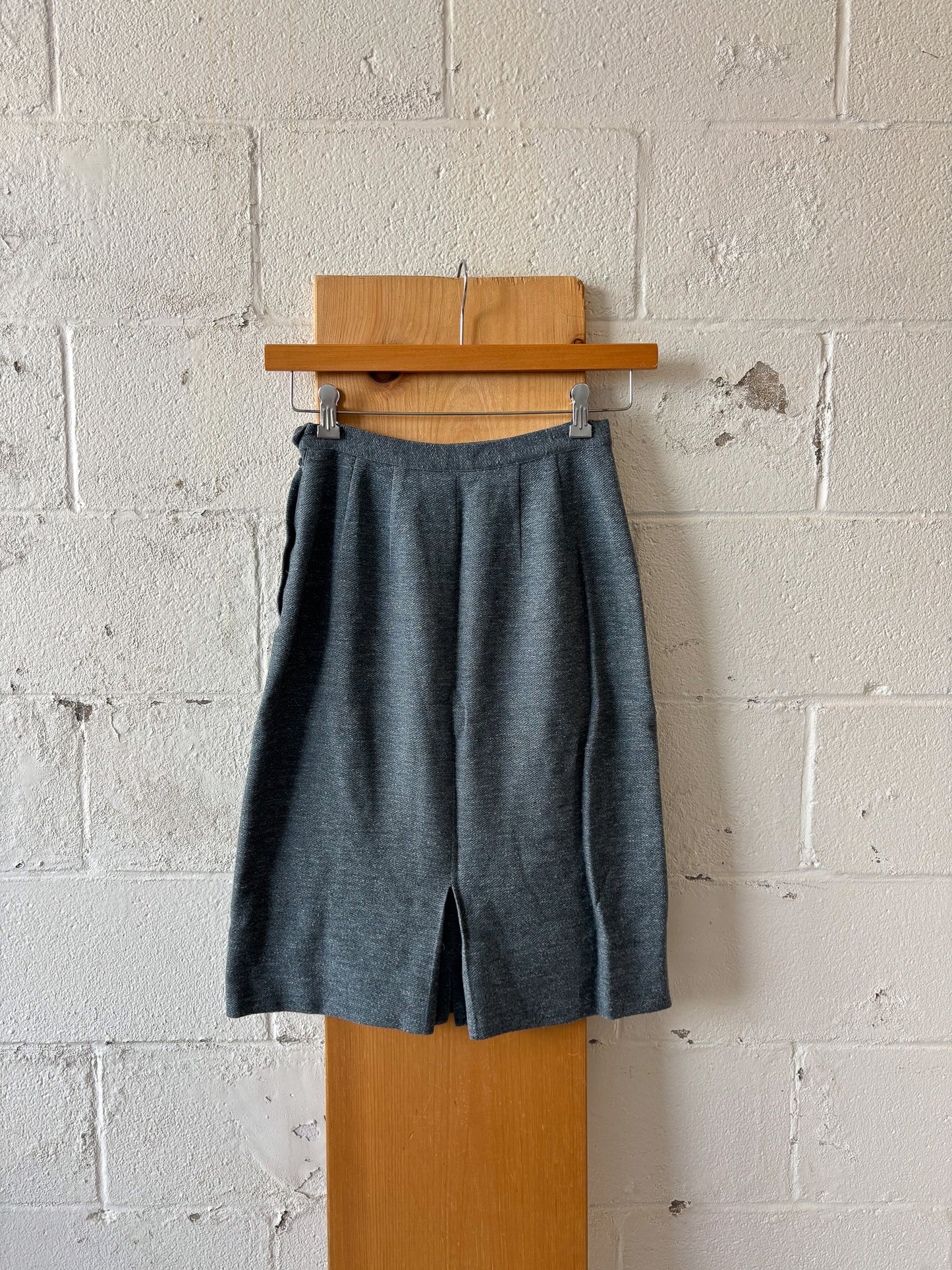 Vtg Gray Skirt & Blazer Set : S/M