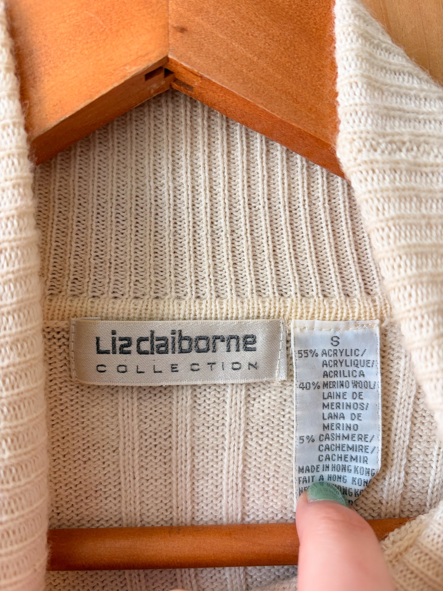 Cream Turtleneck Sweater : S