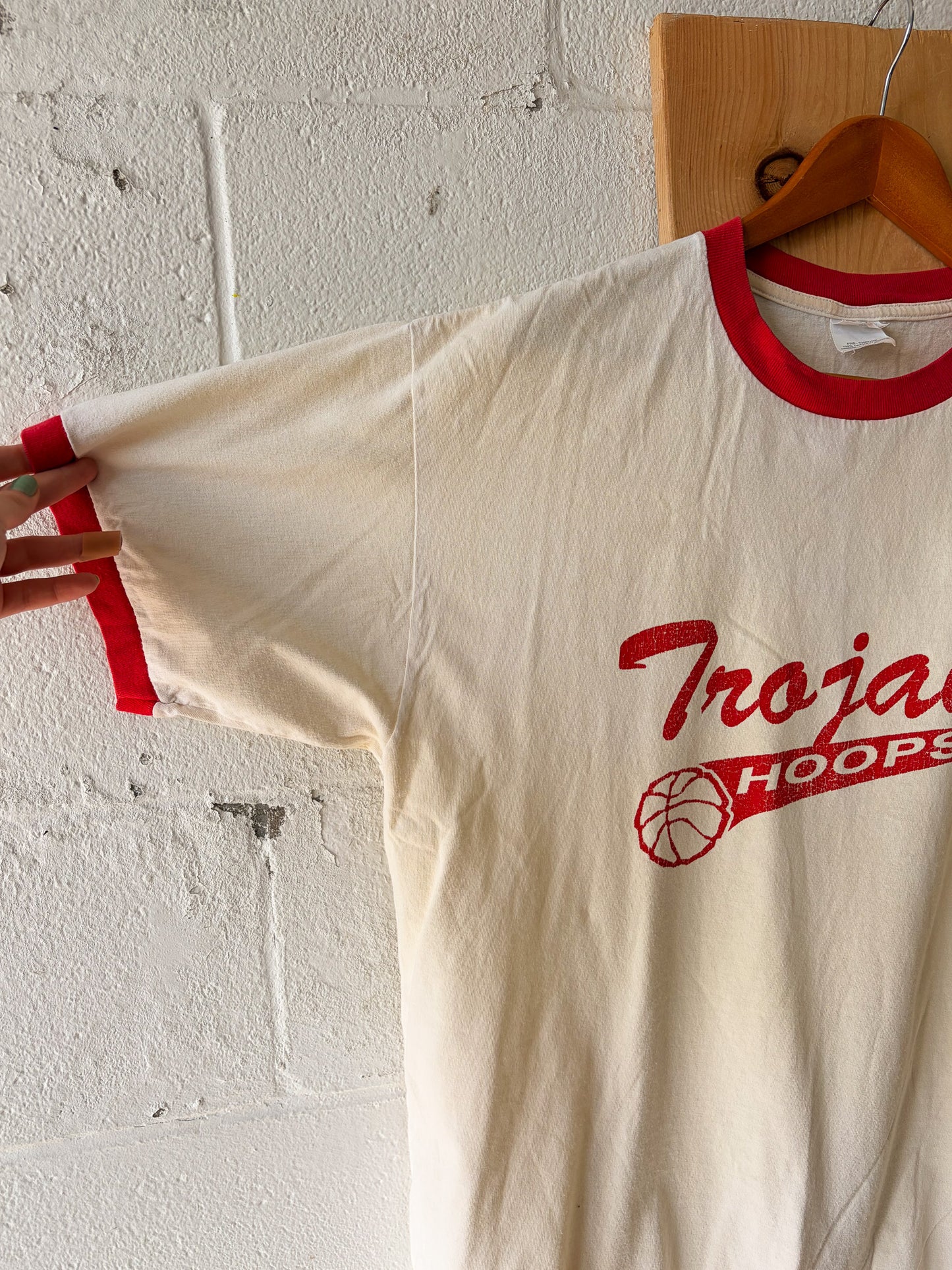 Vtg Distressed Trojan Hoops Tee : XL