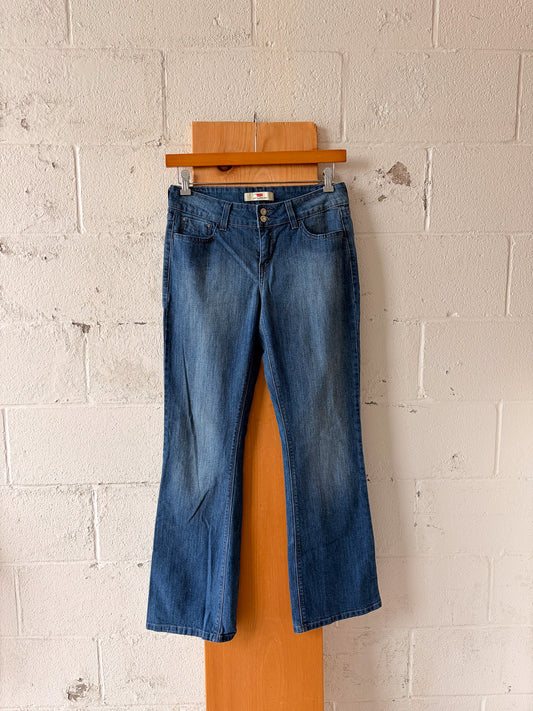 Levi's 526 Slender Boot Jeans : 32"W