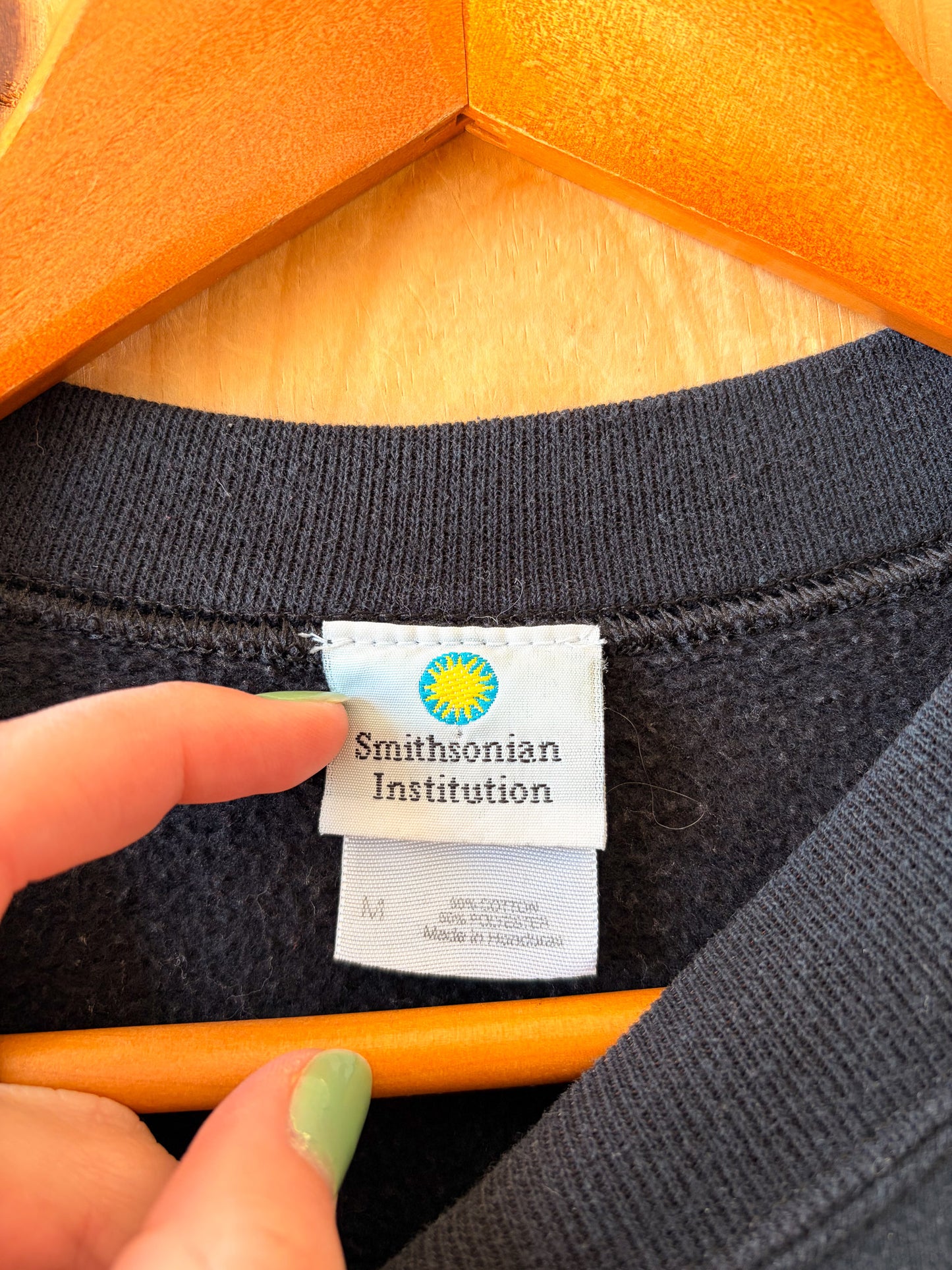 Smithsonian Museum Crew : M