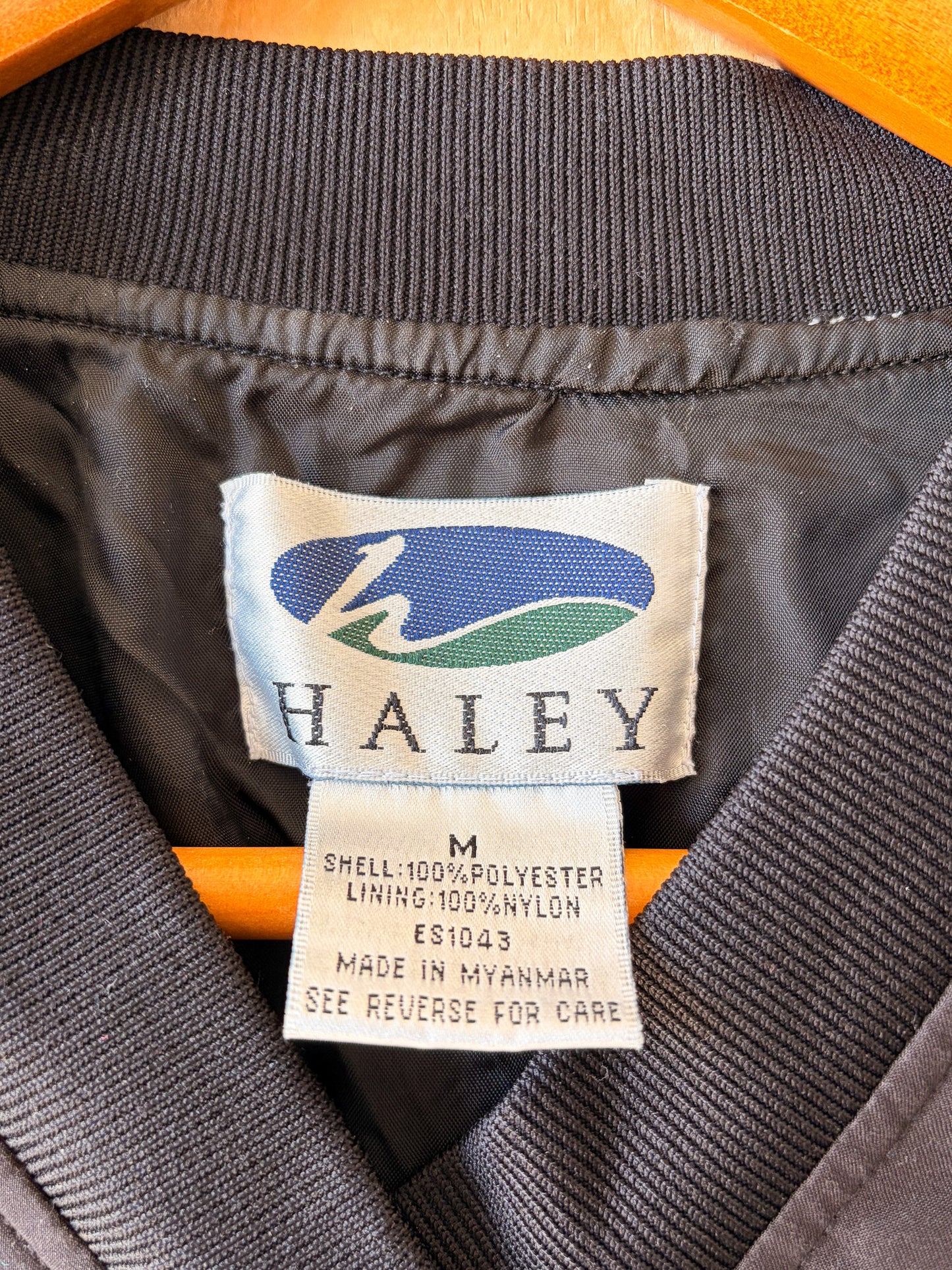 Vtg Black Windbreaker : M