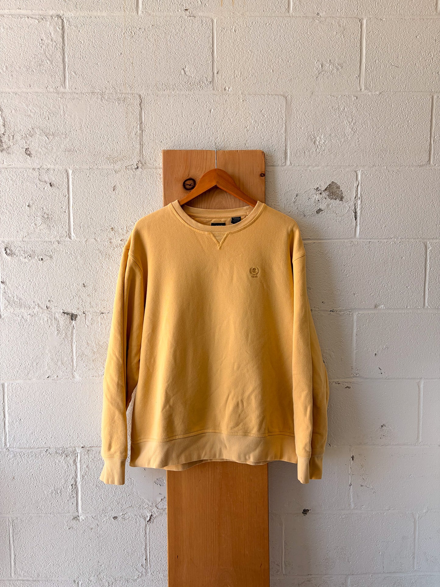 Izod Yellow Crewneck : XXL