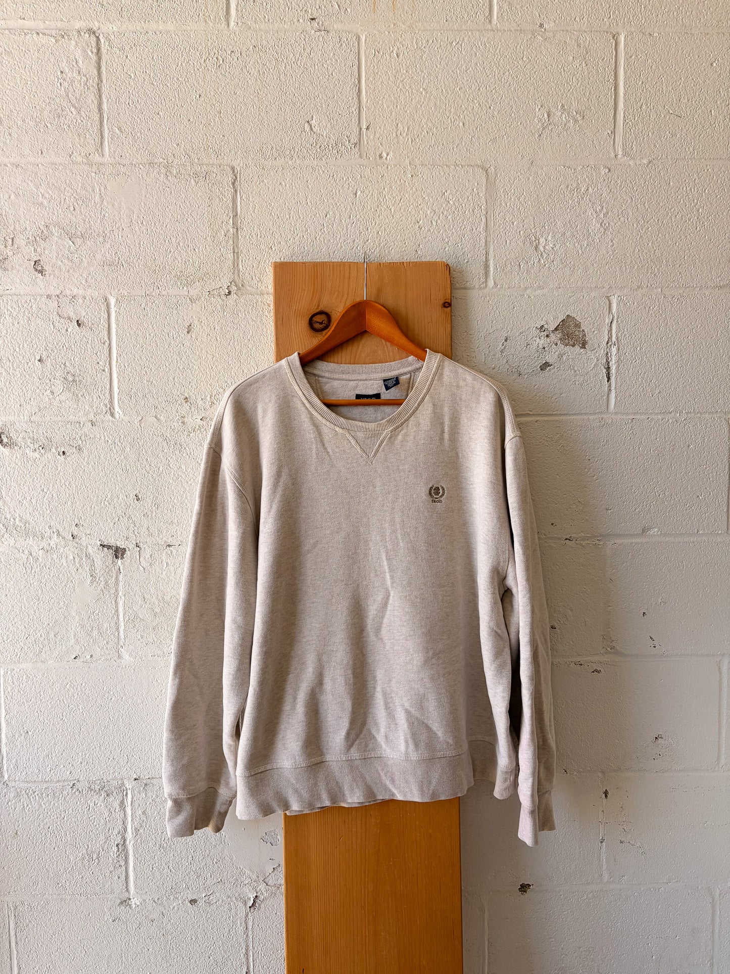 Beige Crewneck : 2XL (As Is)