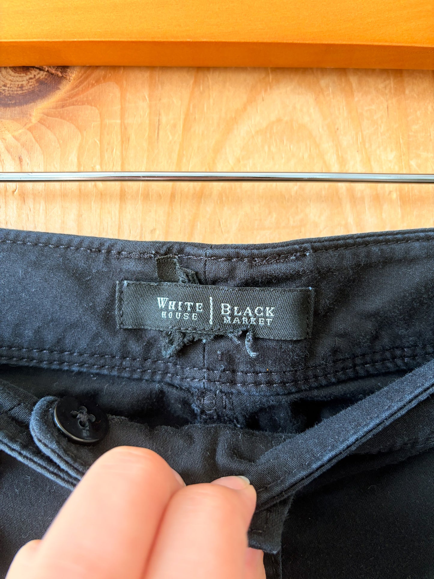 Black Cargo Shorts : 34"W