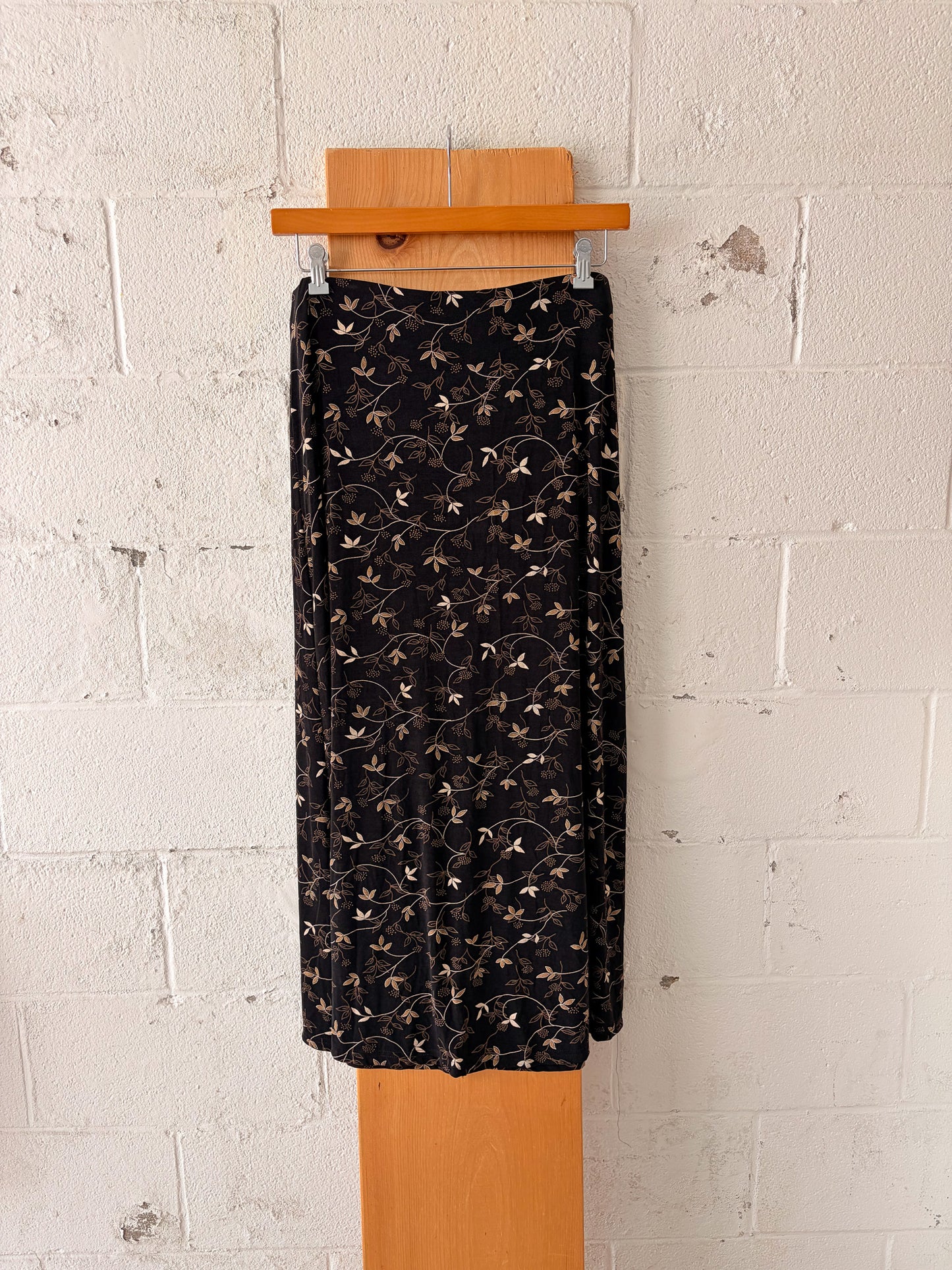 Neutral Flower Print Skirt : XL