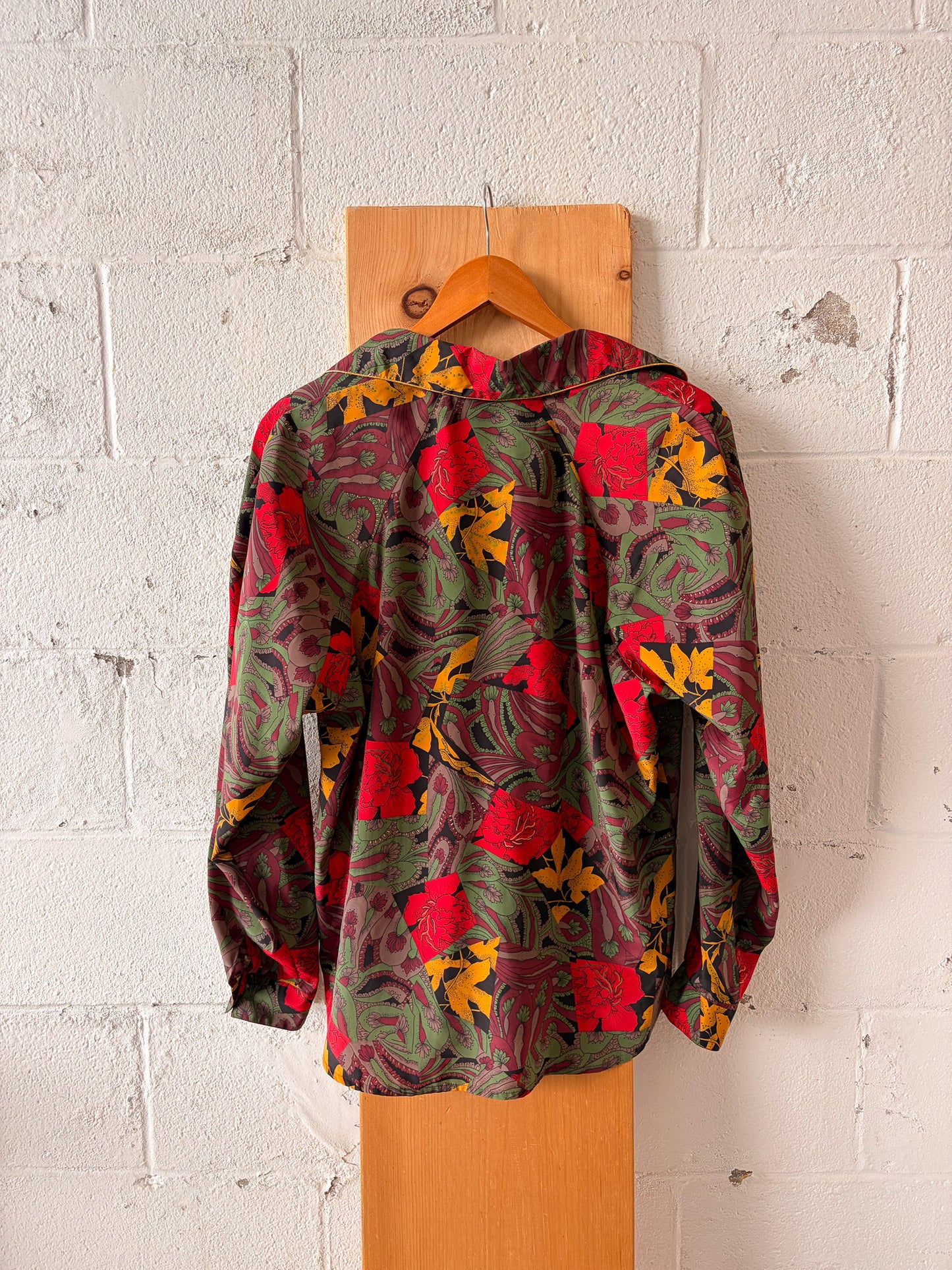 Vtg Flowy Floral Set : 12