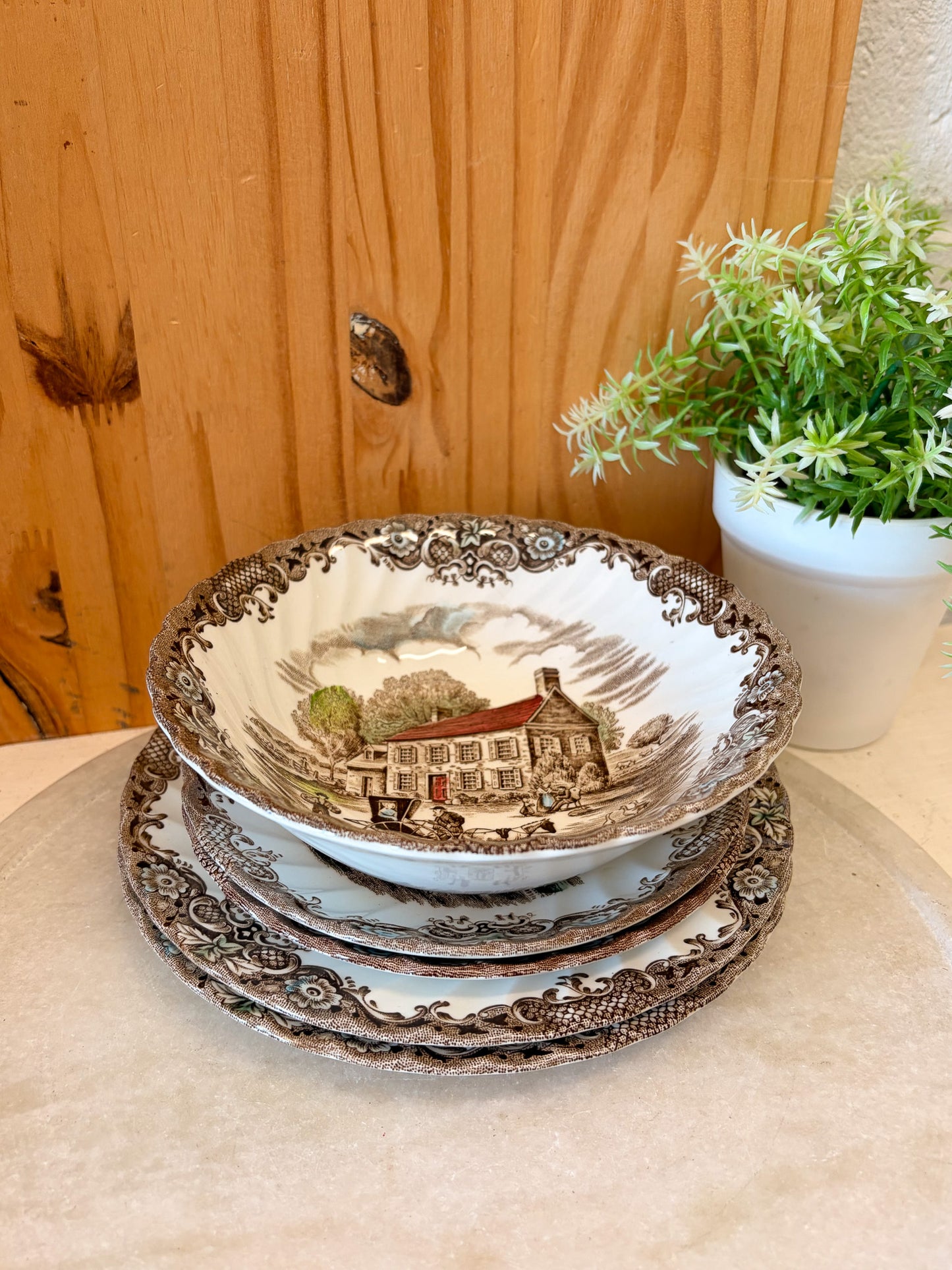 Vtg Heritage Hall Bowl & Plates Set (Local Pick Up Only)