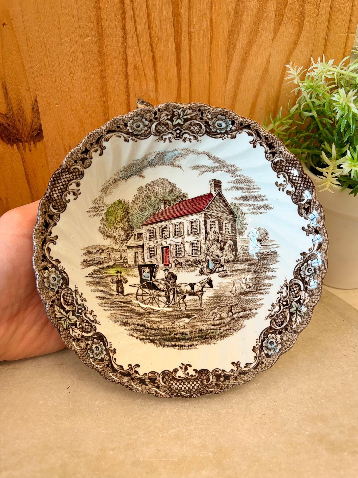 Vtg Heritage Hall Bowl & Plates Set (Local Pick Up Only)