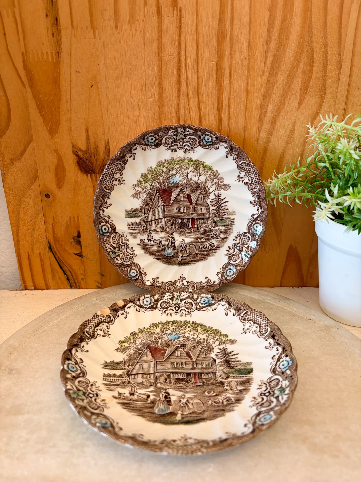 Vtg Heritage Hall Bowl & Plates Set (Local Pick Up Only)