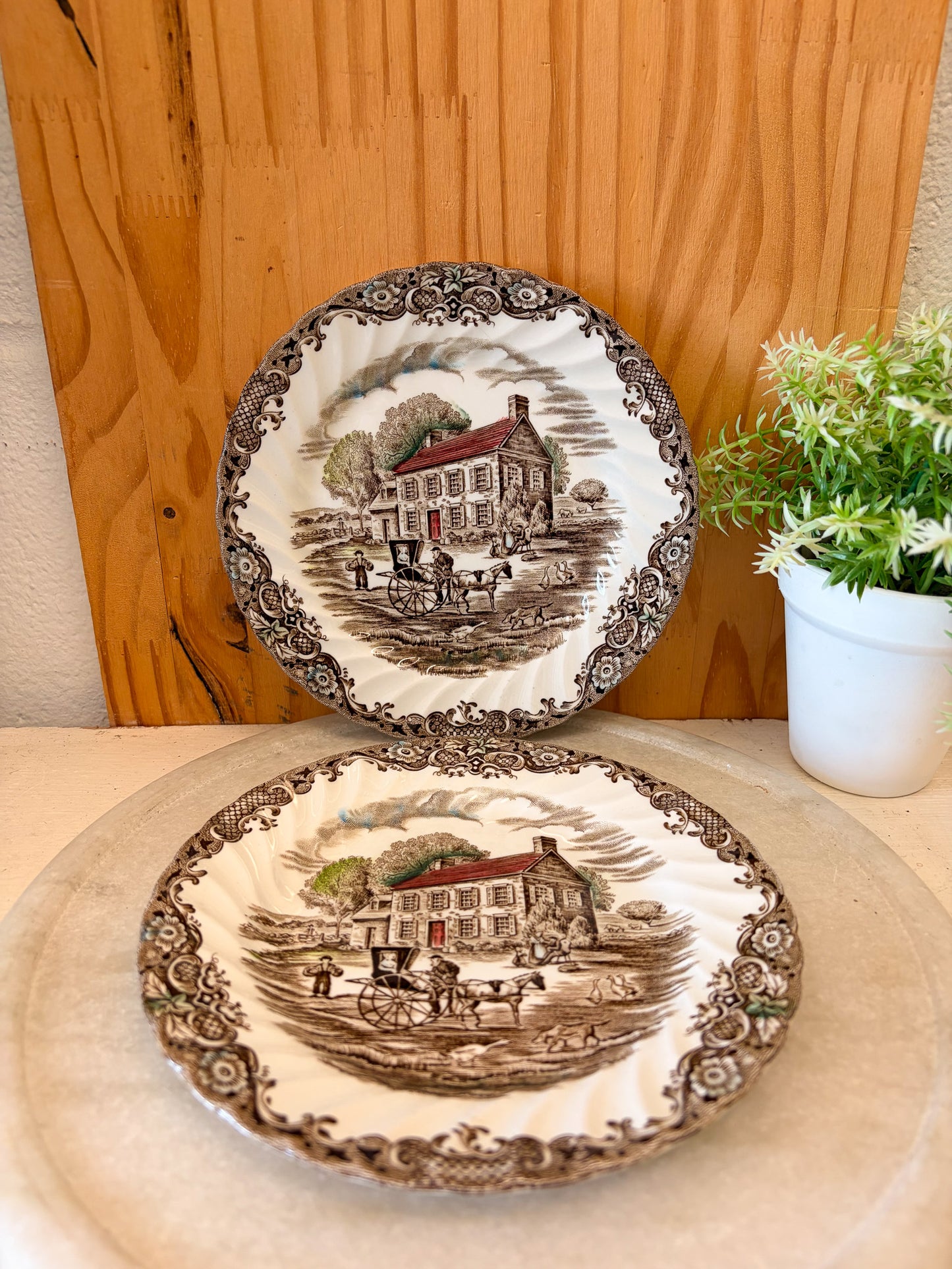 Vtg Heritage Hall Bowl & Plates Set (Local Pick Up Only)