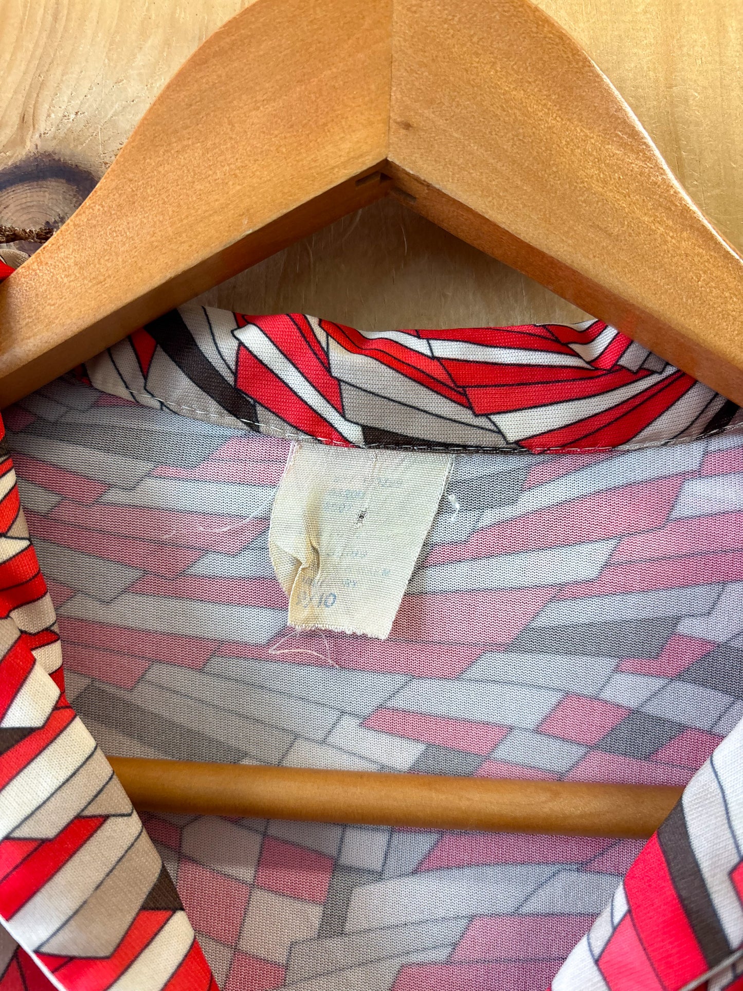 Vtg Patterned Red Blouse : M