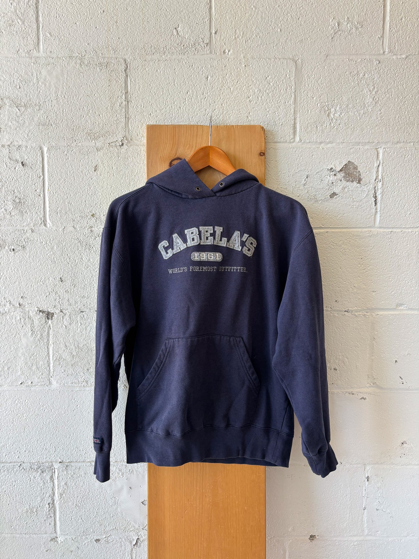 Navy Cabela’s Hoodie : M (As Is)