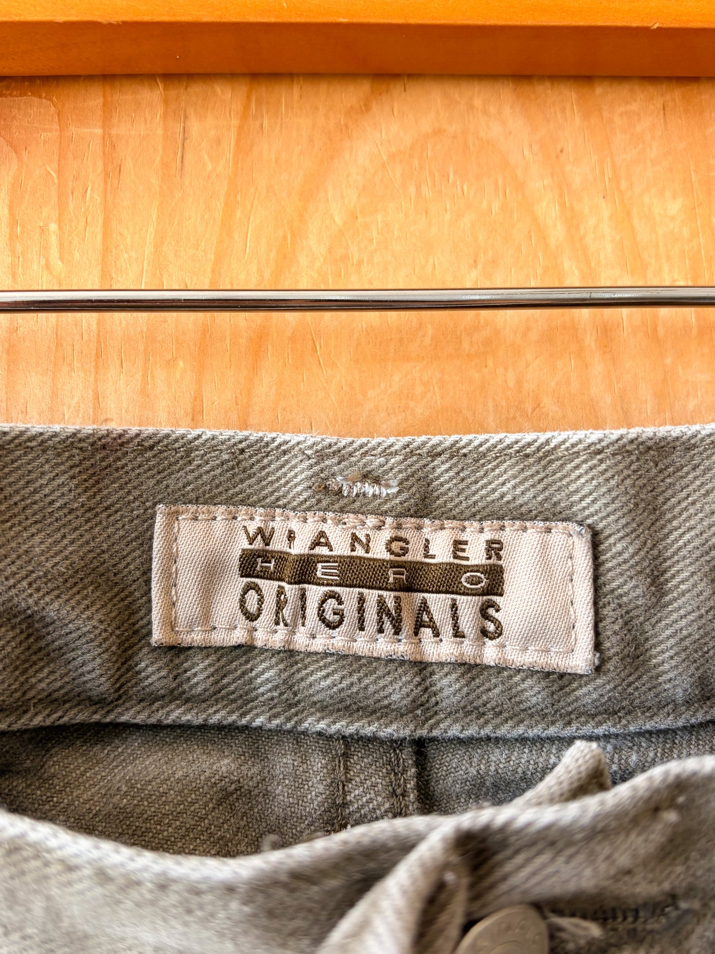Khaki Wrangler Hero Original Jeans : 32"W