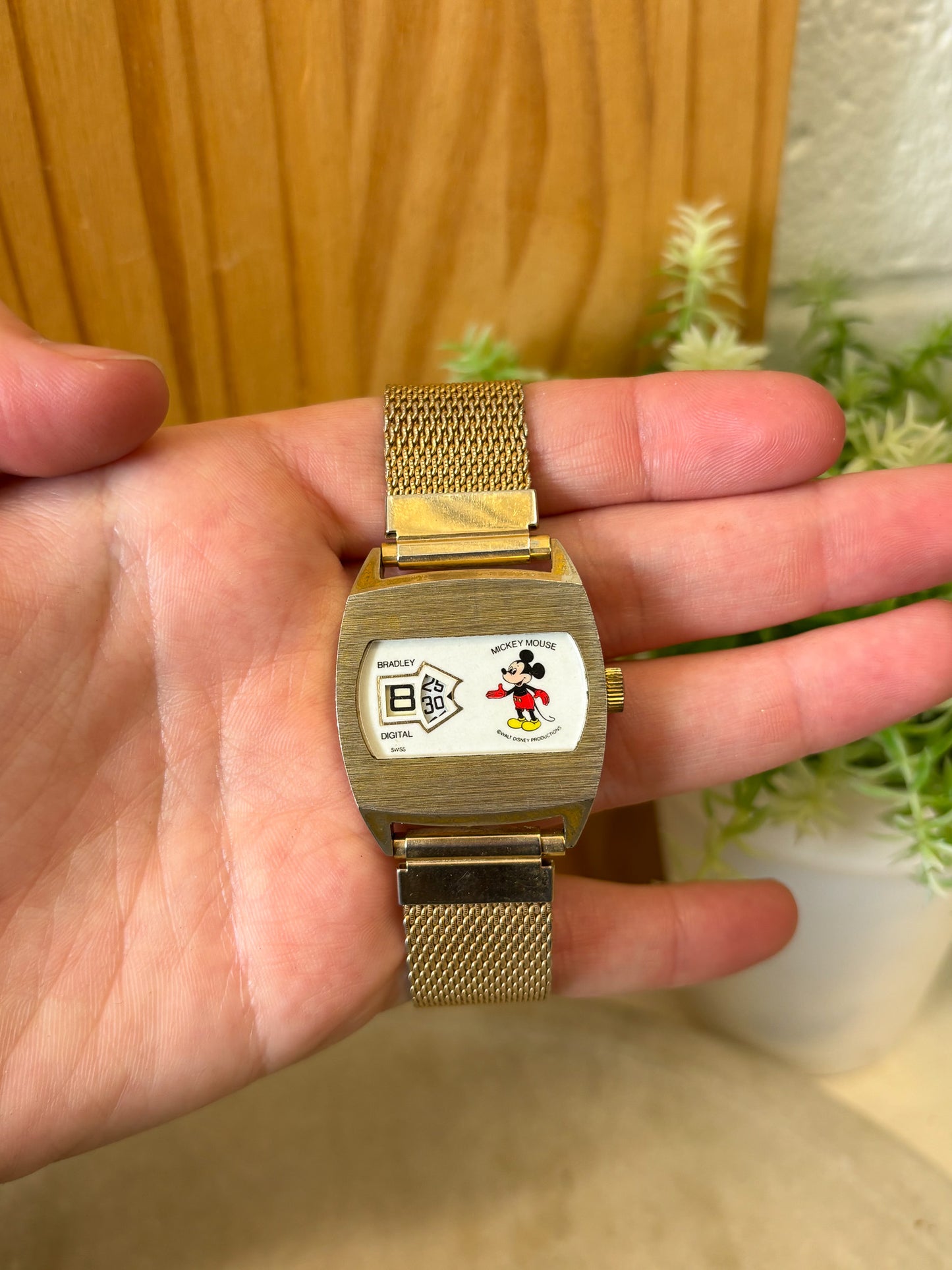 Vtg 1962 Swiss Made Gold Mickey Watch (as is)