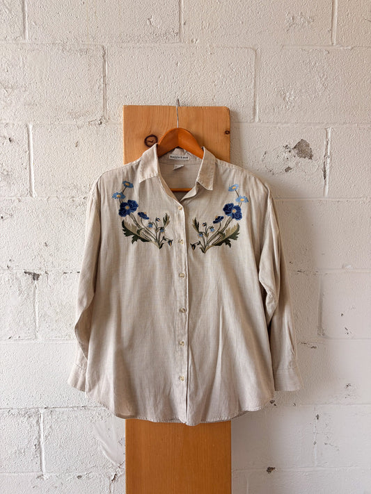 Floral Embroidered Button Up : M