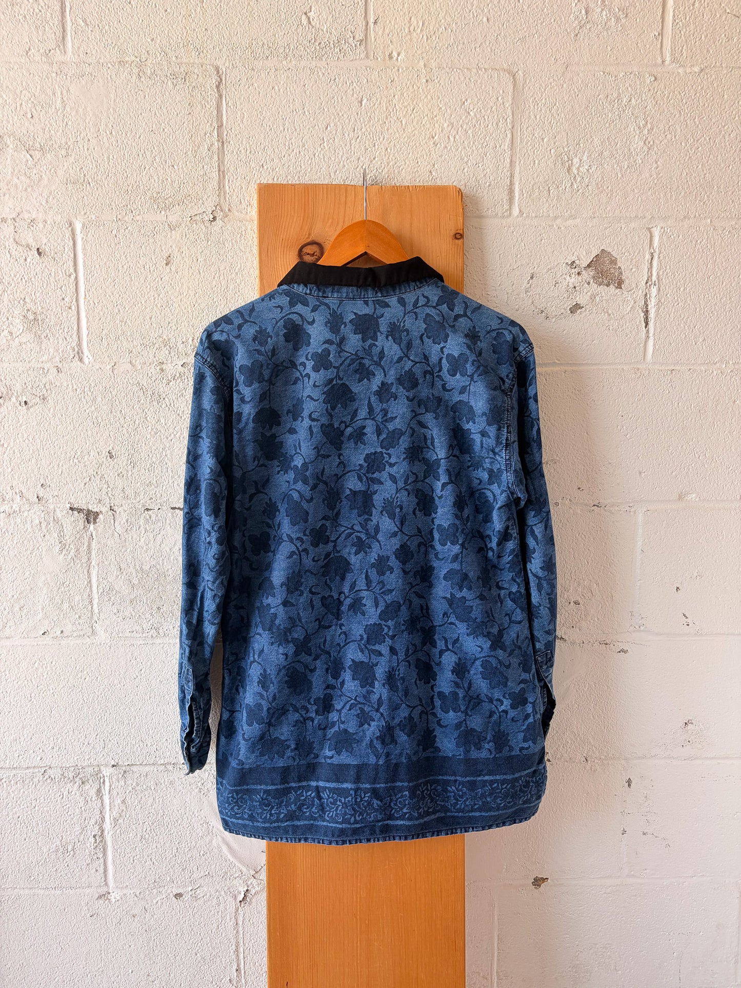 Floral Denim Button Up : M