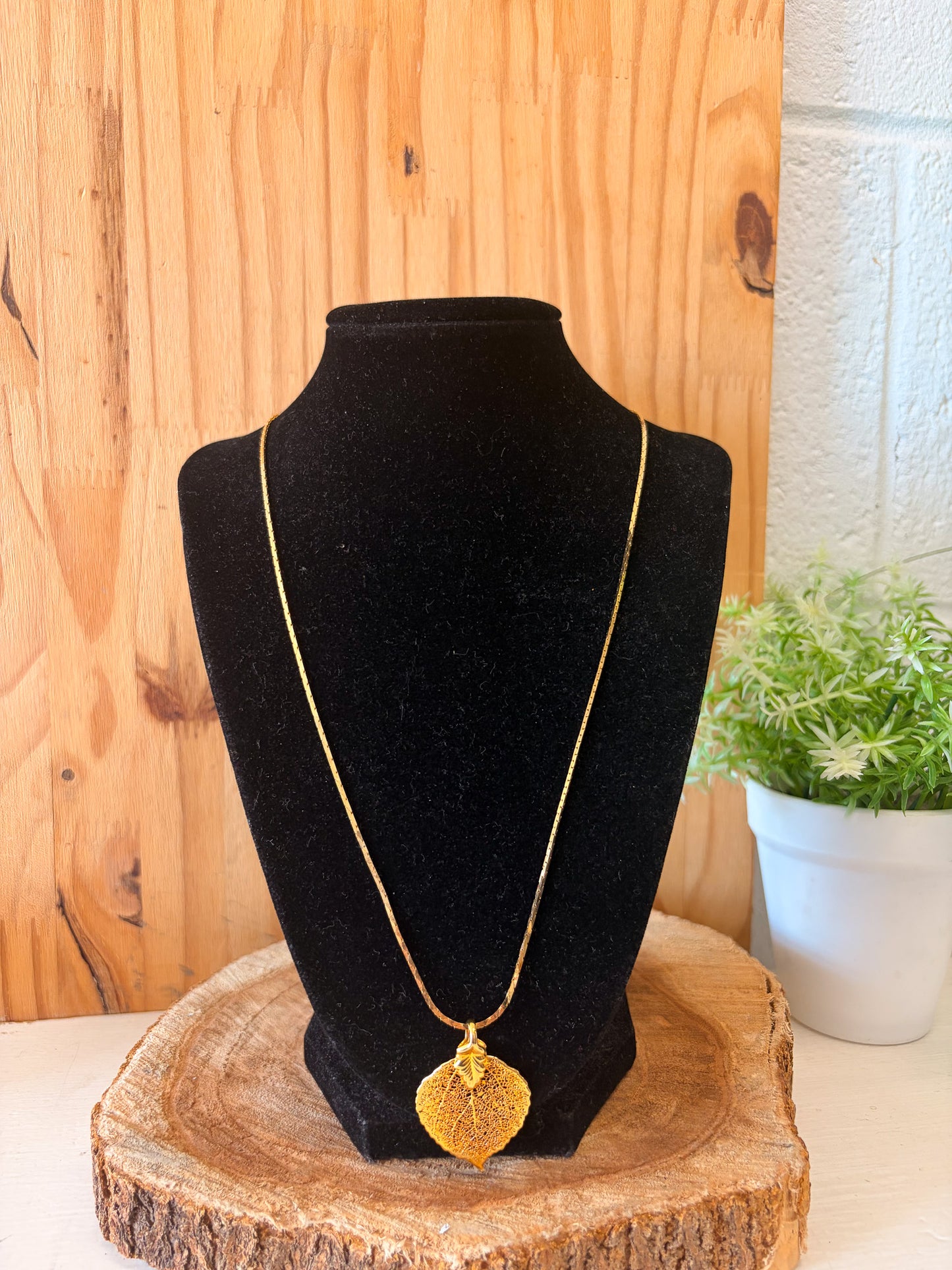 Gold Tone Leaf Necklace