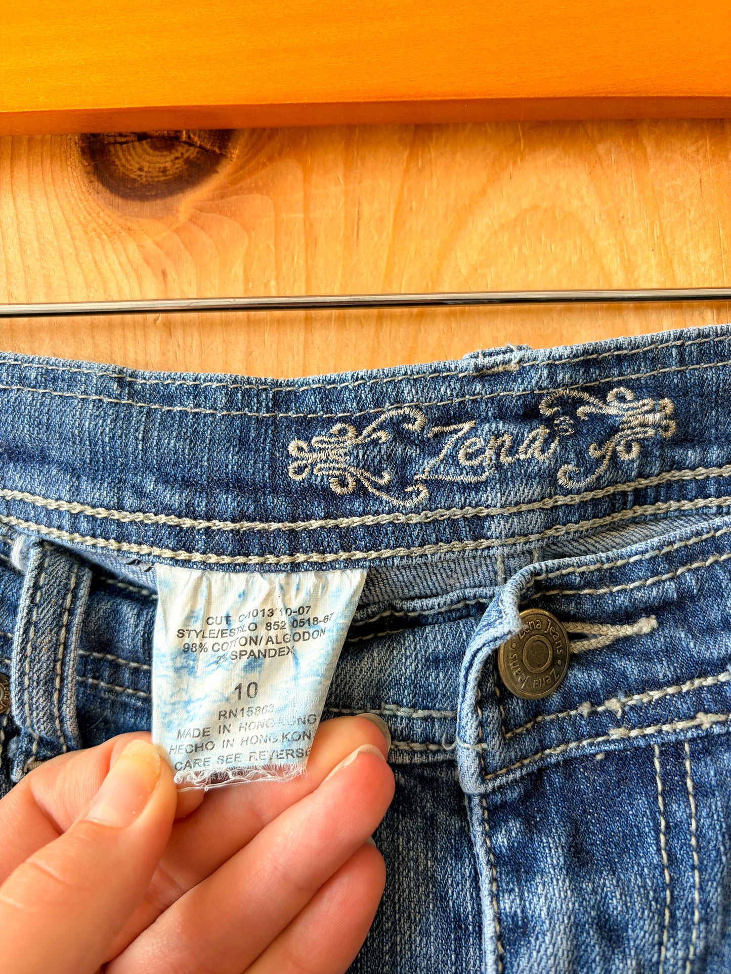 Embroidered Jeans : 10