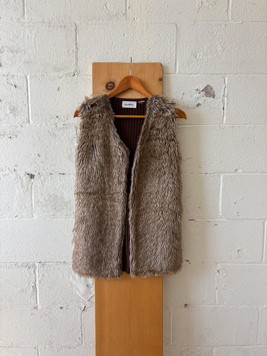 Faux Fur Sweater Vest : M/L