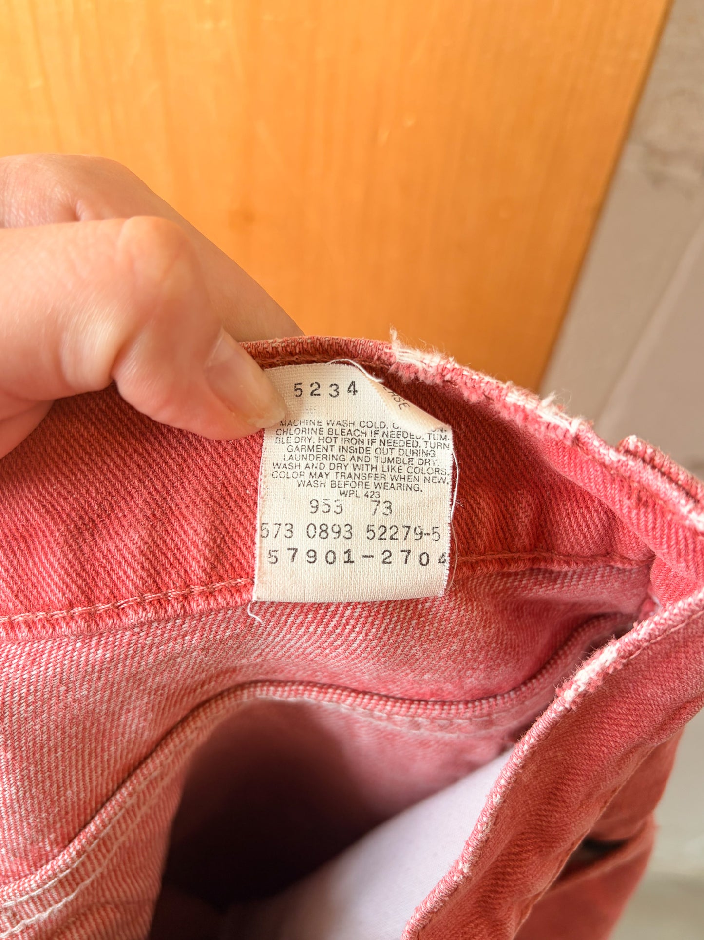 '93 Red Levi's : 25"W