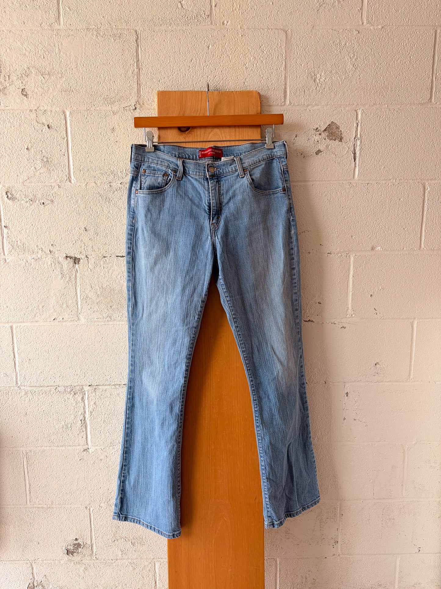 '04 Boot Cut Levi's : Misses 12