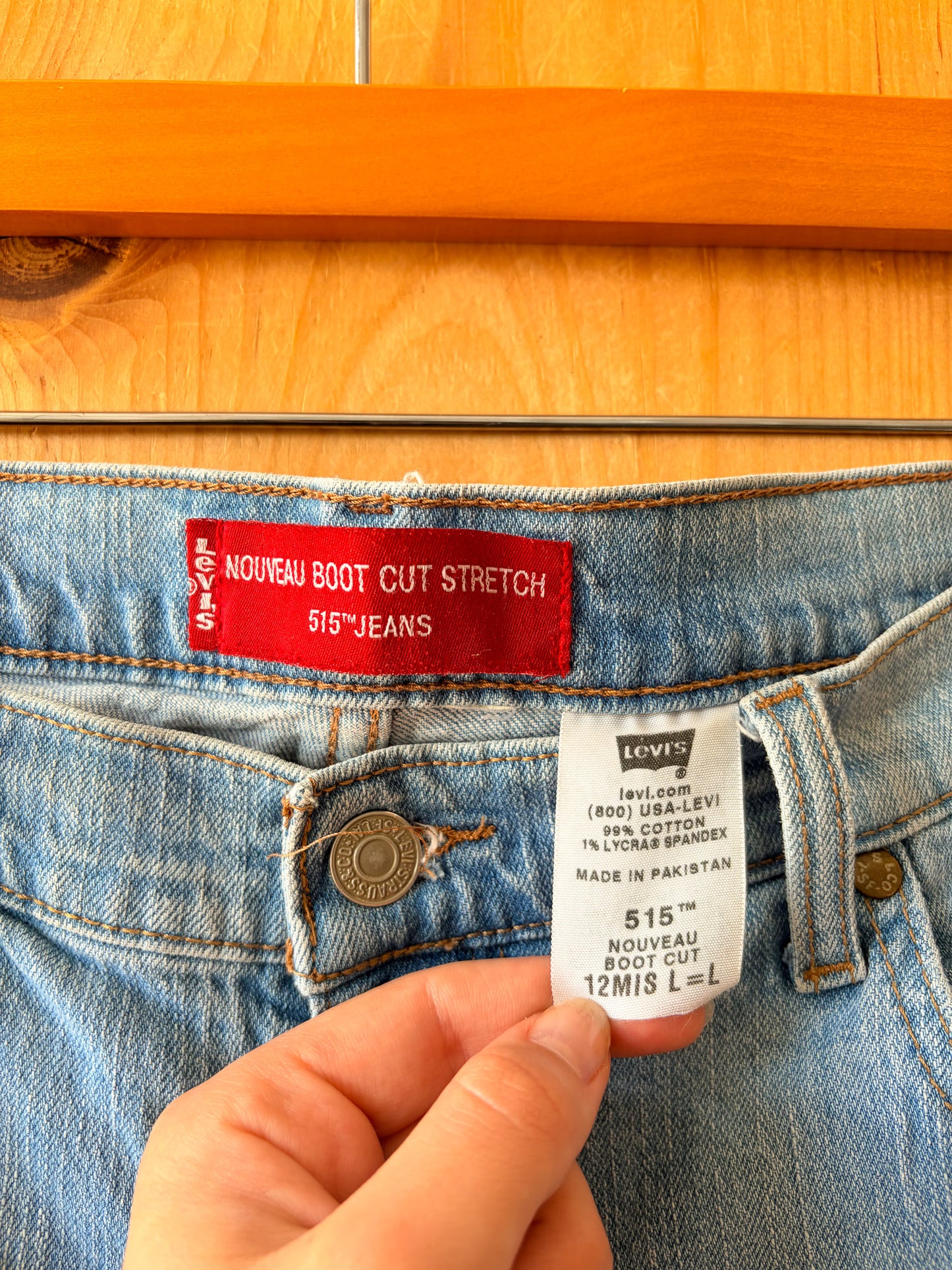 '04 Boot Cut Levi's : Misses 12