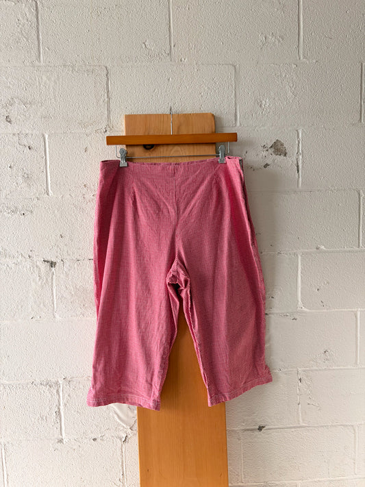 Red Gingham Capris : 22W