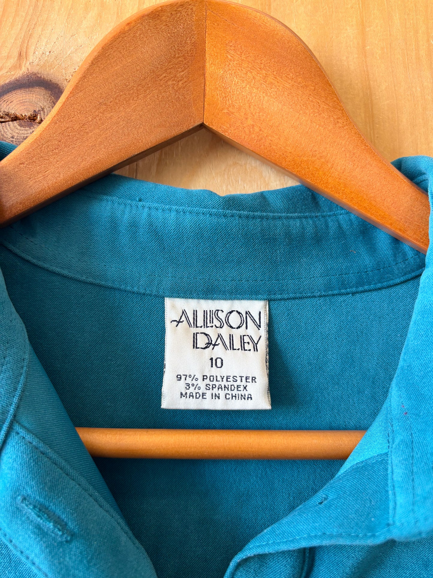 Turquoise Button Up : 10