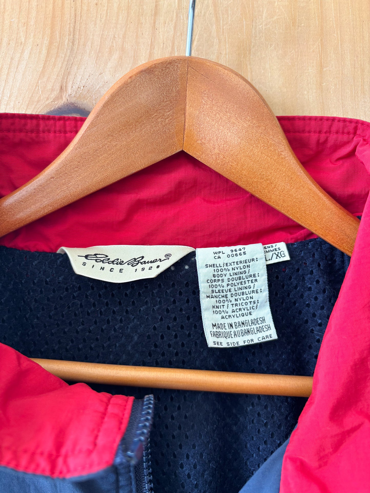 Navy Eddie Bauer Jacket : XL