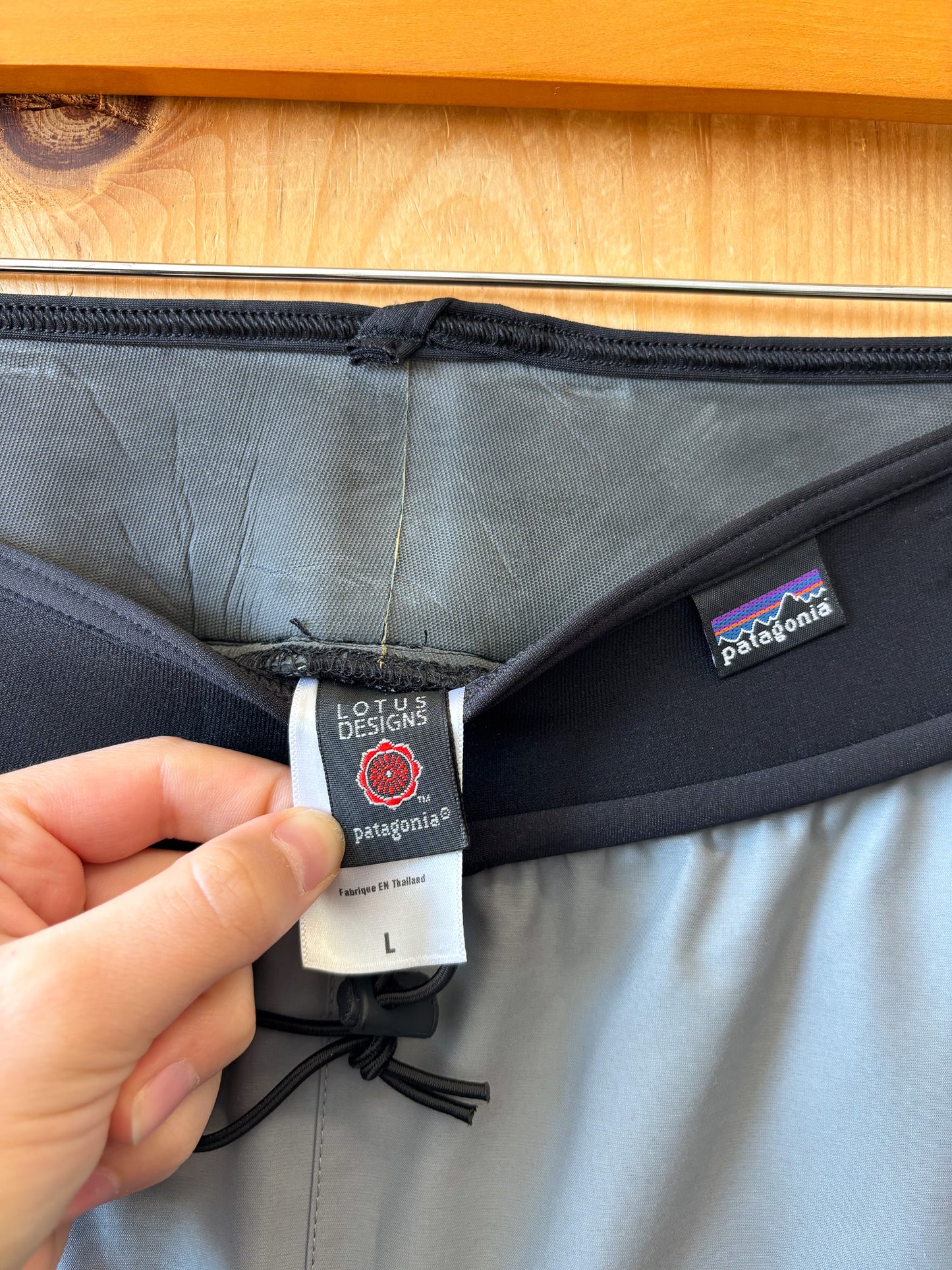 Patagonia Waterproof Pants : L