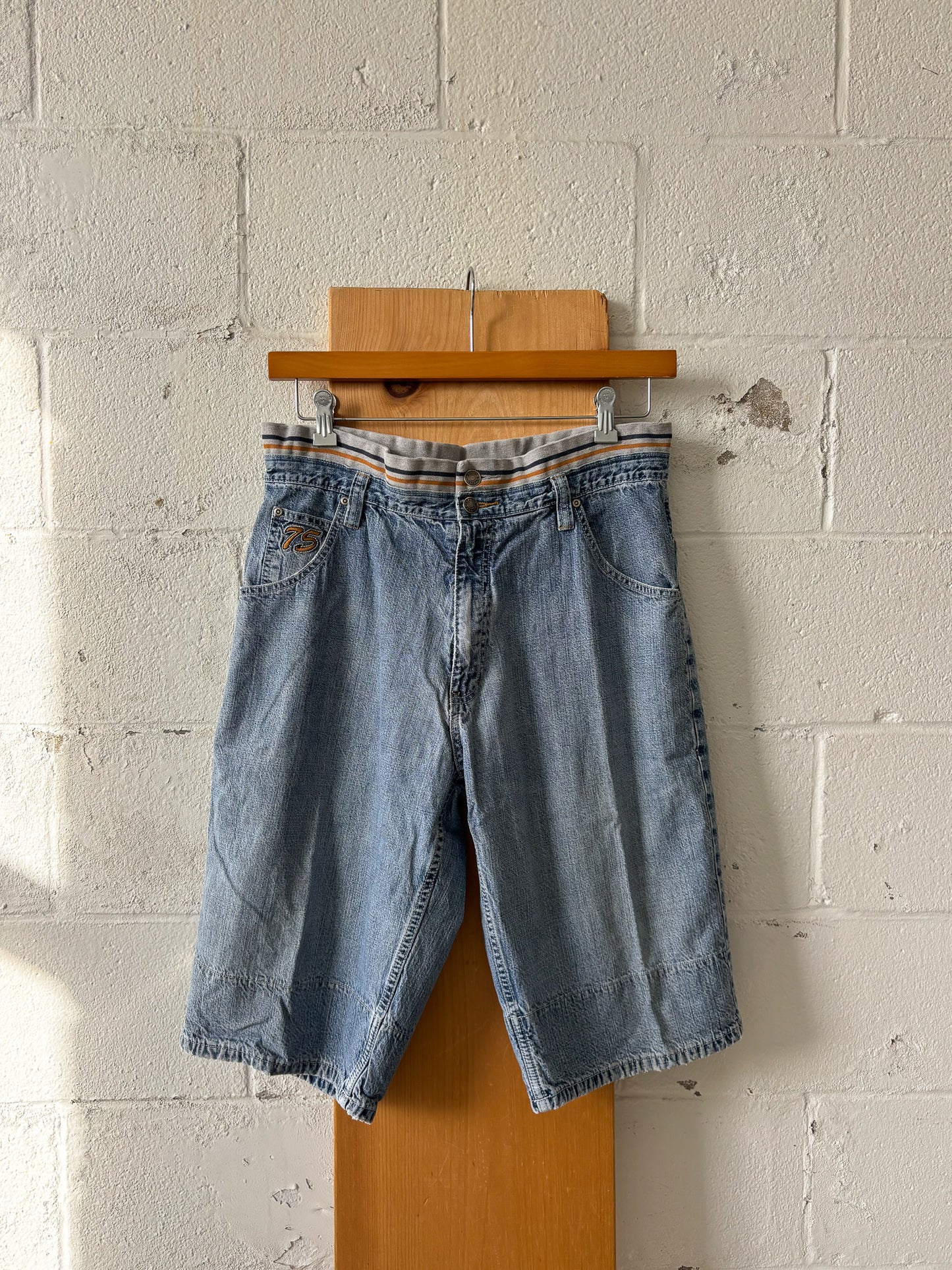 Y2K Denim Shorts : 34” W