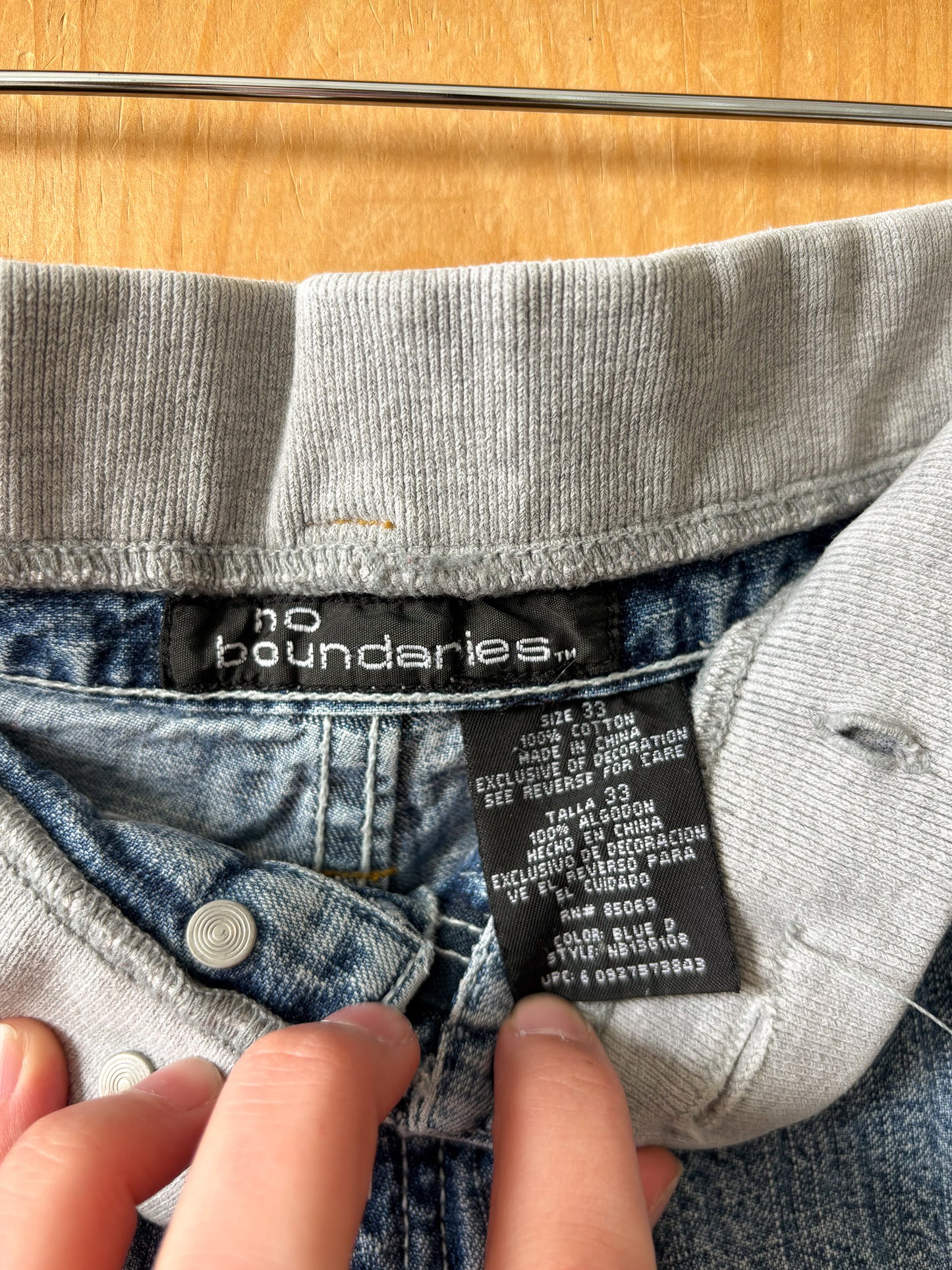 Y2K Denim Shorts : 34” W