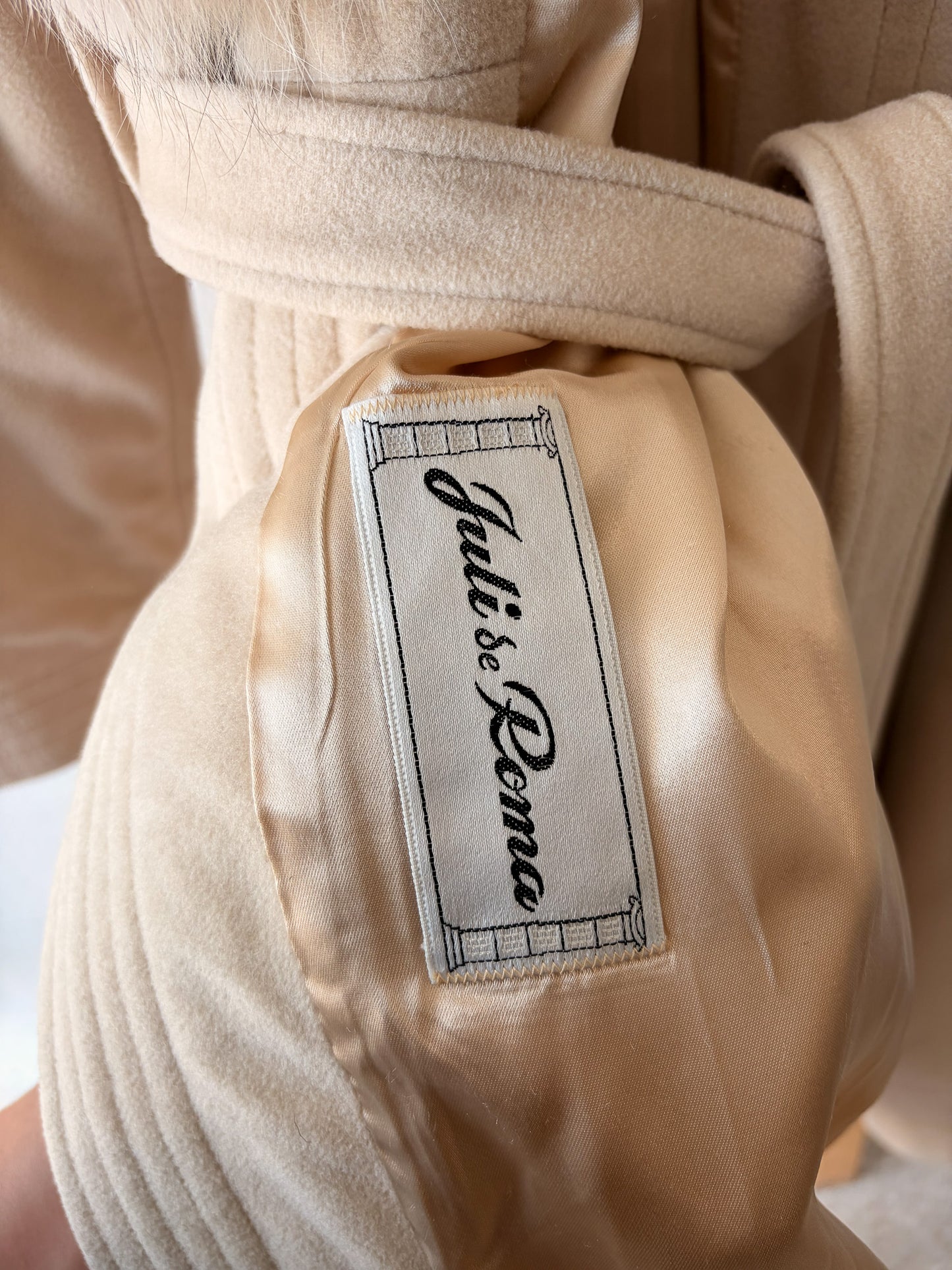 Juli de Roma Fur Collared Trench Coat : M/L