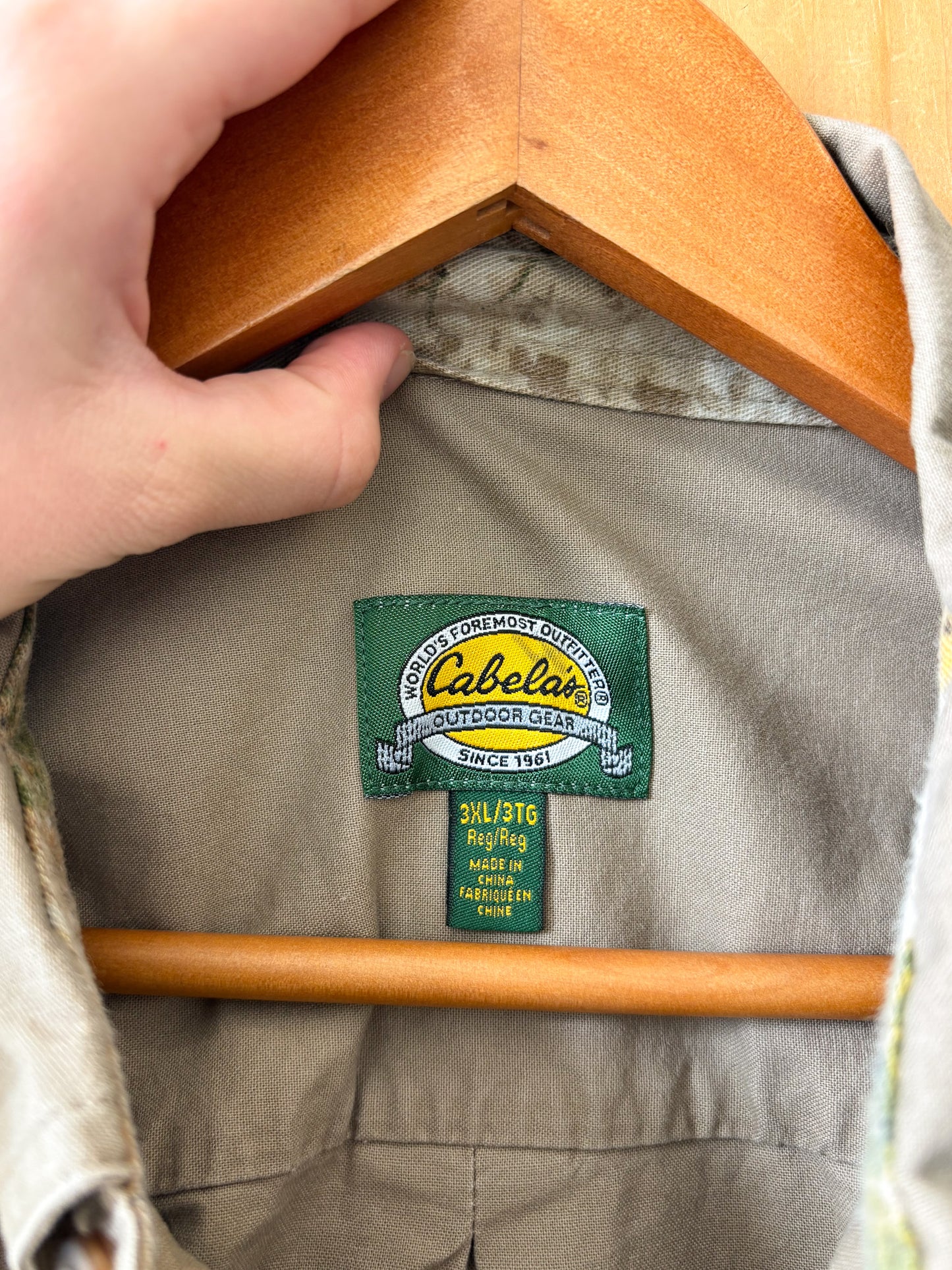 Cabela's Khaki Camo Button Up : 3XL