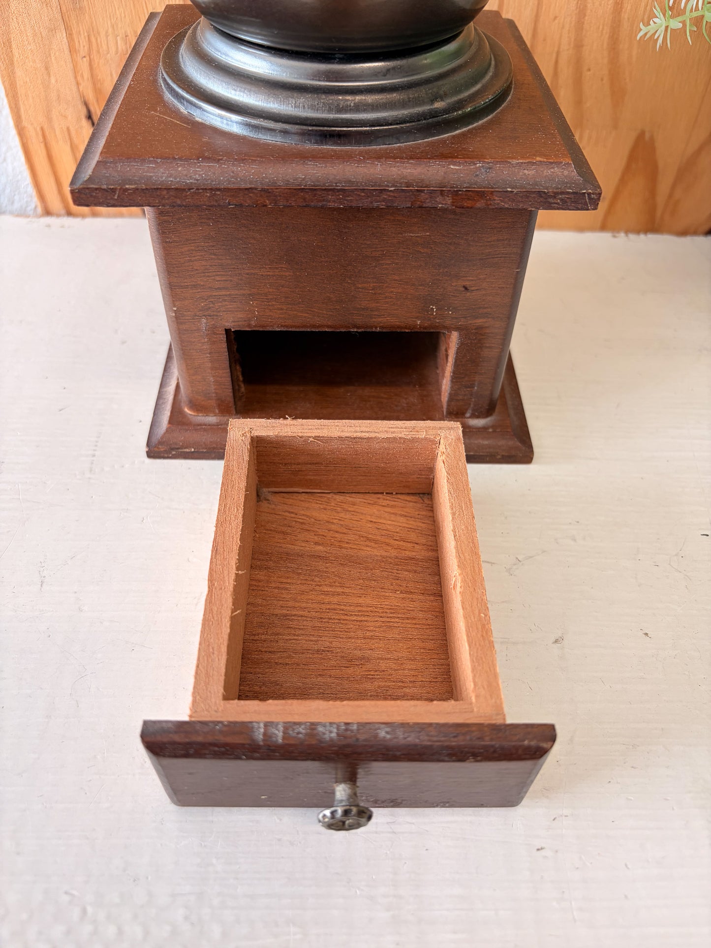 Vtg Wooden Hand Crank Coffee Bean Grinder (Local Pick Up Only)