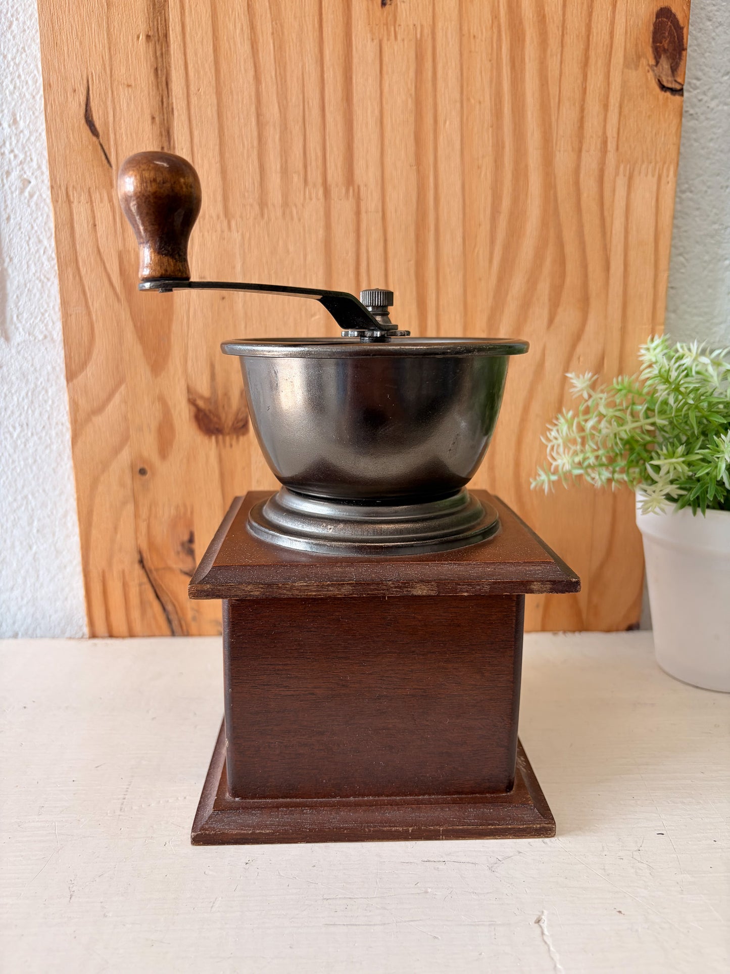 Vtg Wooden Hand Crank Coffee Bean Grinder (Local Pick Up Only)