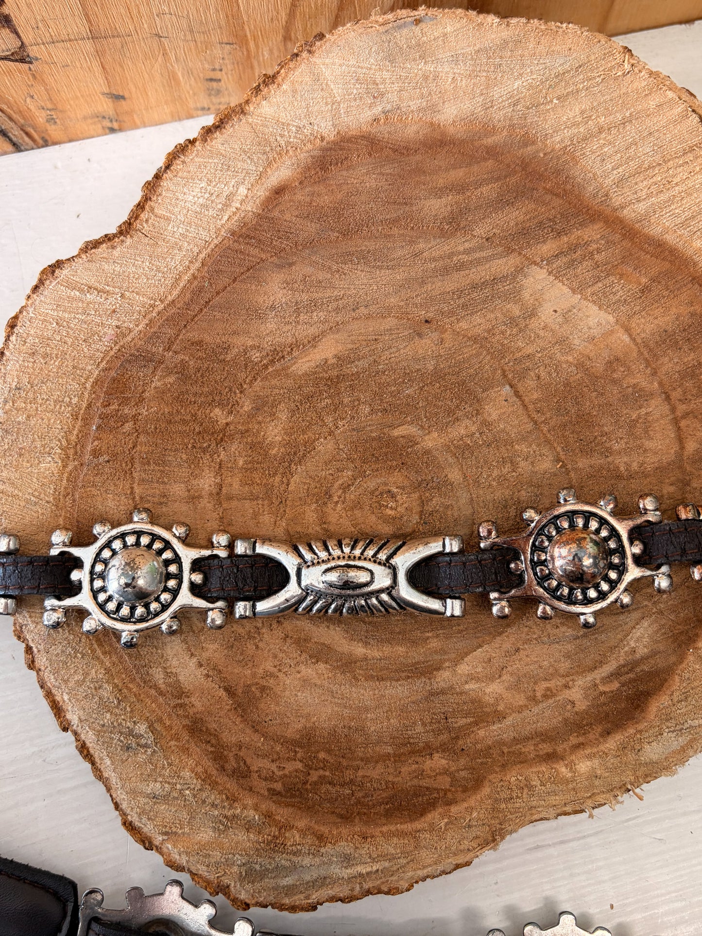 Brown & Silver Detailed Leather Belt : XL