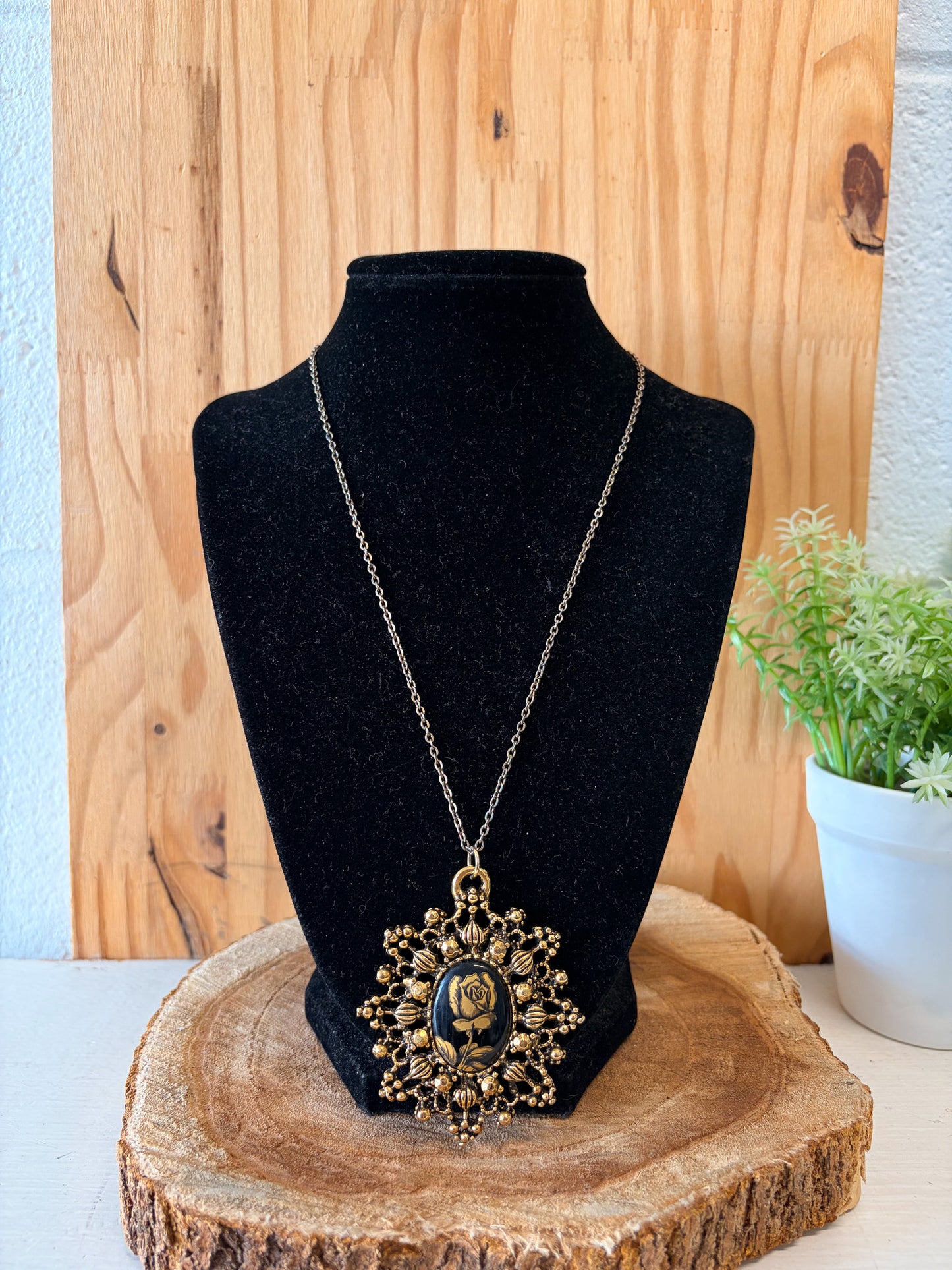 Ornate Gold Tone Rose Pendant Necklace