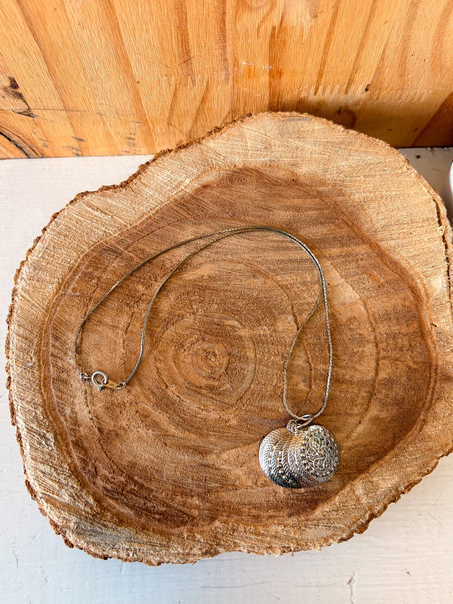 Vtg Silver Tone Discs Necklace