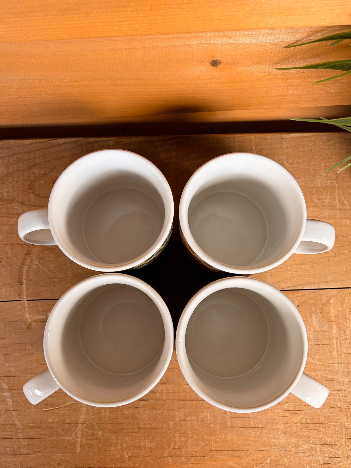 Set of 4 Vtg Oneida Country Kitties Mugs (Local Pick Up Only)