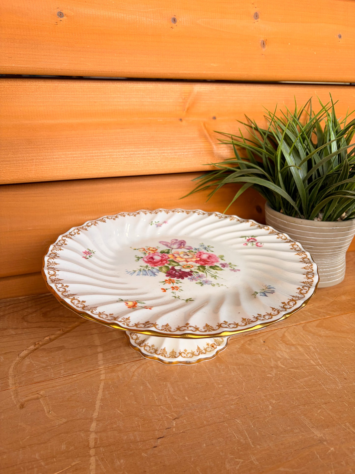 Vtg Crown Staffordshire "England's Bouquet" Cake Stand (Local Pick Up Only)