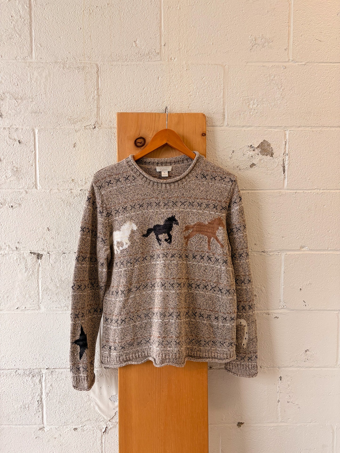 Horse Patterned Sweater : XL