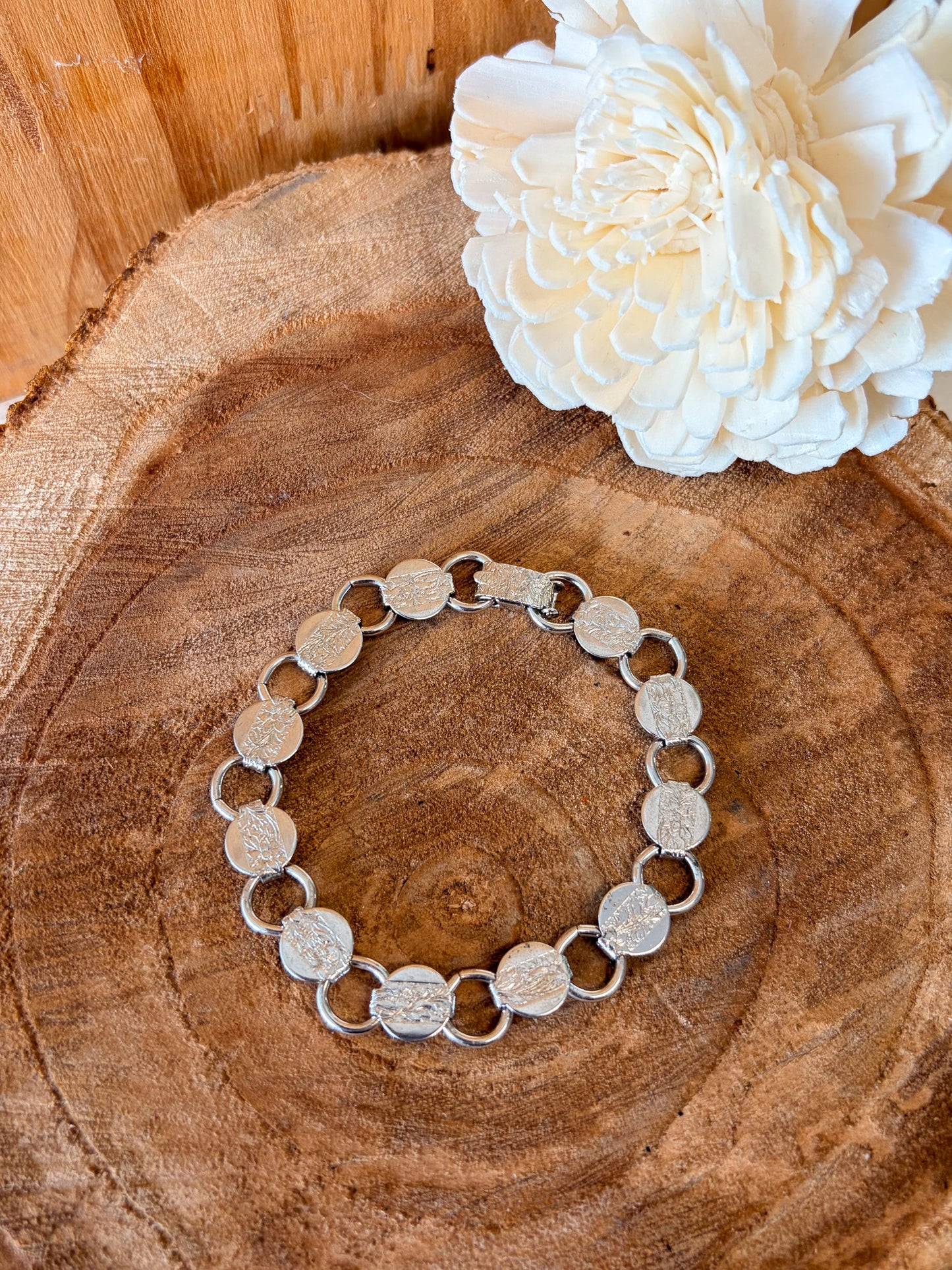 Sarah Coventry Round Floral Etched Link Bracelet