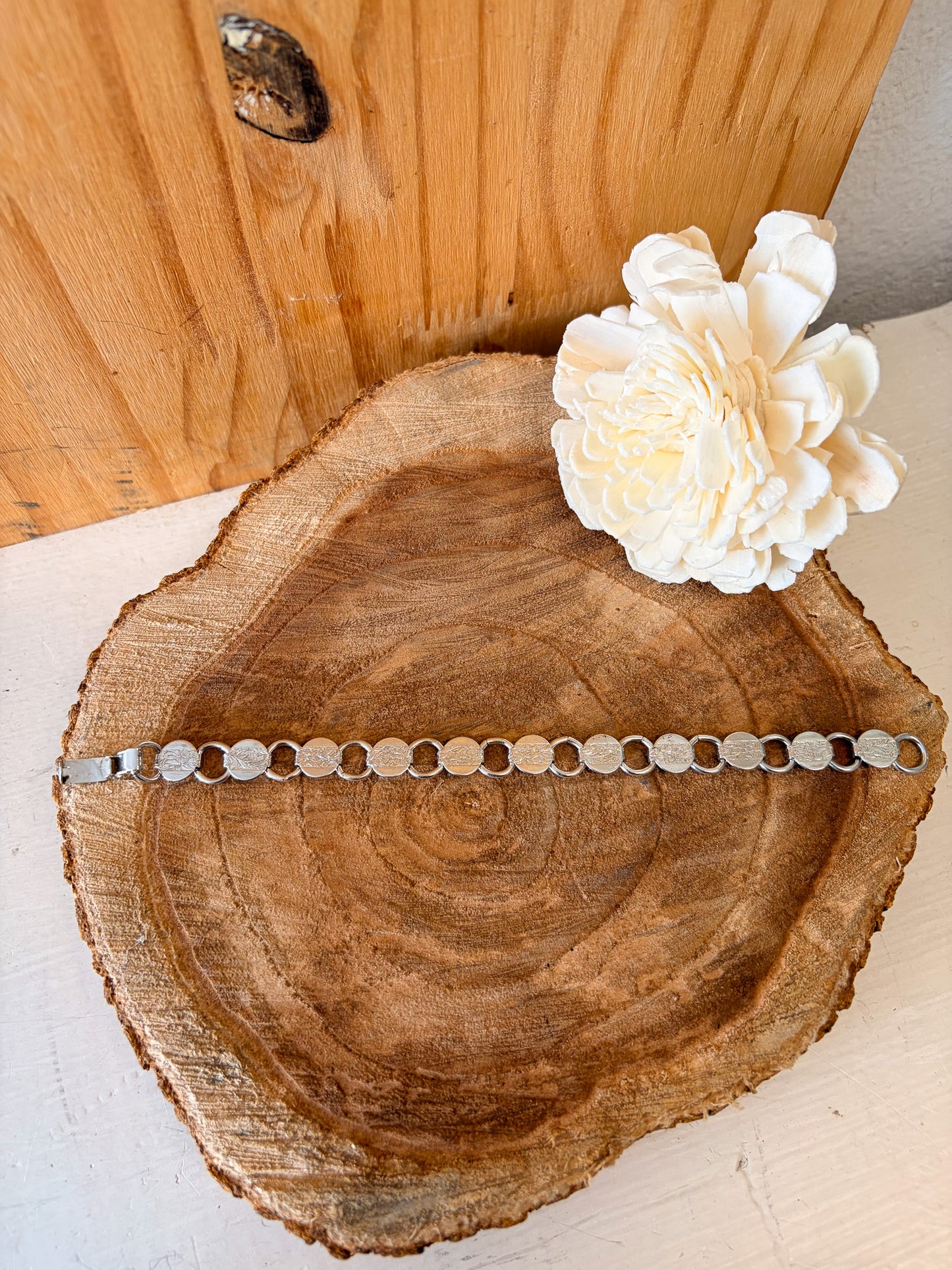 Sarah Coventry Round Floral Etched Link Bracelet